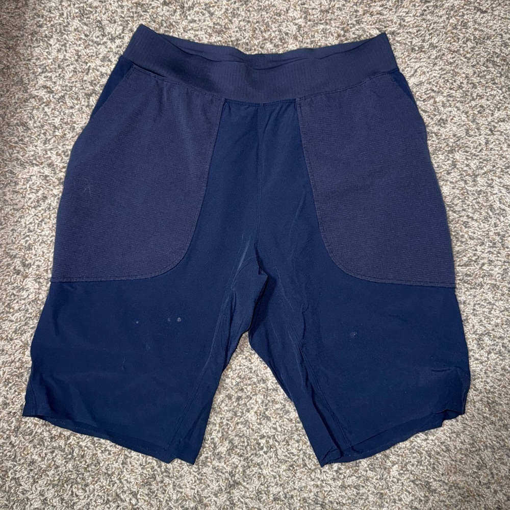 Lululemon For The People Short 11" size M